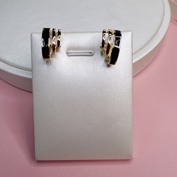 Hoop earrings - Picture 3 of 7